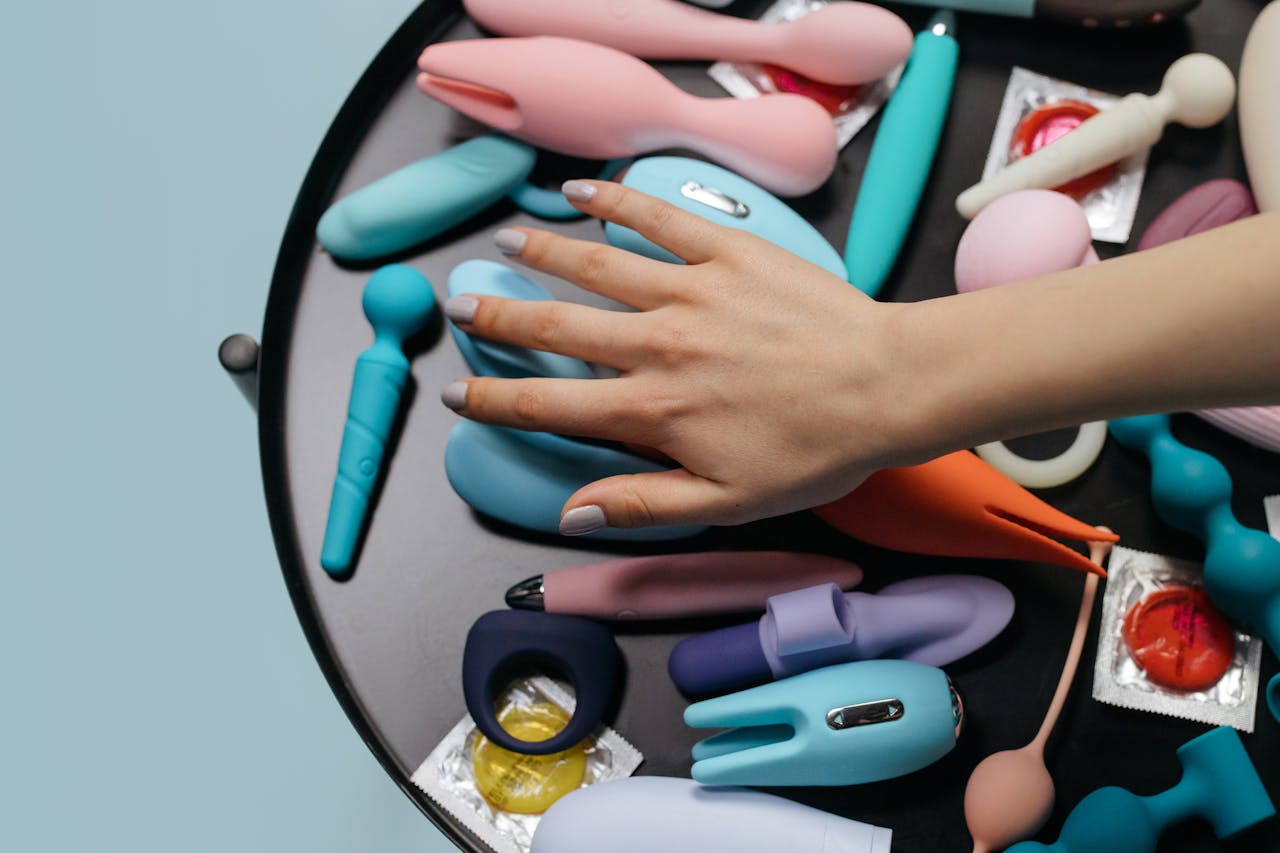 Bullet Vibrator vs Wand: Which Should You Buy?  Wyink